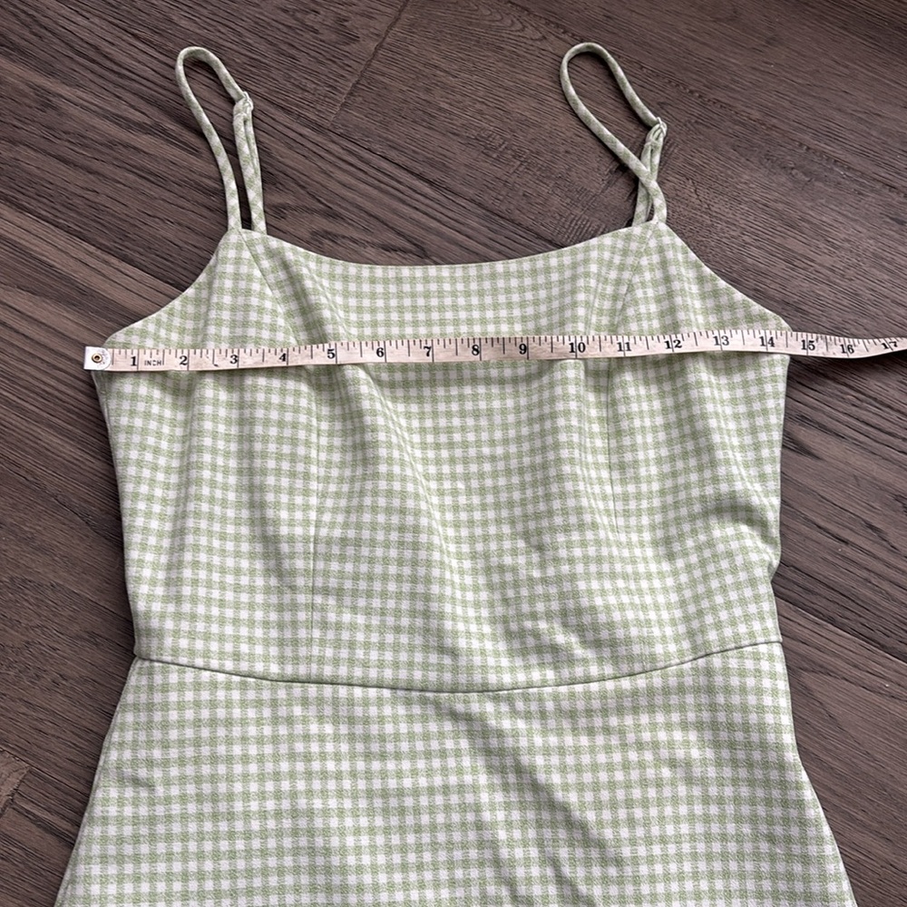 Wildfred | Aritzia Isabelle dress in gingham light green and white size 4 - Picture 7 of 16